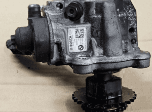 BMW X5 F15 X6 F16 M50D  3.0 D pompa wtryskowa wysokiego ciśnienia 0445010645 2