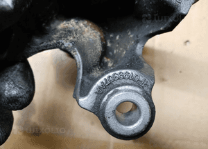 Łapa mocowanie wspornik silnika Audi A6 C6 2.7 TDI 4F0199307AA 6
