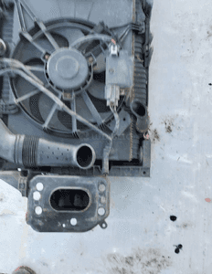 PAS PRZEDNI CHLODNICE WENTYLATOR FIESTA VII MK7 1.6 BENZYNA 08-12 eco boost 10