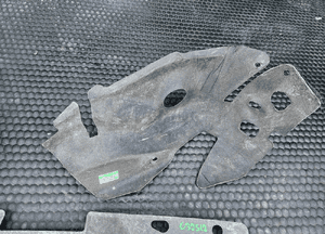 Oslona Termiczna 8E0863801D 8E0863802C Wygluszenie Wyciszenie Komory Silnika Sciana Grodz Audi A4 B6 B7 20