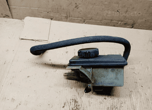 Zbiorniczek płynu wspomagania Ford Mondeo MK3 1S7C-3R700-AC 3