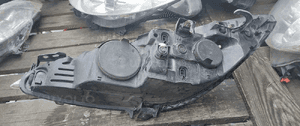 Przod przednia lampa prawa peugeot 308 7