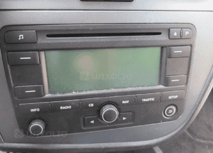 Radio cd RNS300 vw passat B6 vw touran i vw golf v seat leon 2 7