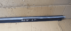 Listwa zgarniająca chrom drzwi prawy przód Audi A6 C5 4B0853284C 5
