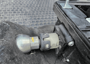 Wybierak 8K1713041H Lewarek Zmiany Biegów Automat EU Galka Mieszek Cięgno Linka Skrzyni Audi A4 B8 A5 8T 23