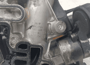 Mercedes 2.0D w213 obudowa filtra oleju chłodniczka 72438731 A6541800265 4