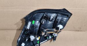 Lampa prawa tył tylna peugeot 108 3