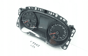 Licznik zegary vw sportsvan 517 67228KM 517920740D 3