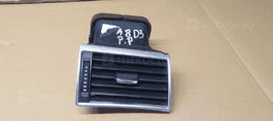 Kratka nawiewu prawa Audi A8 D3 4E0820902 1