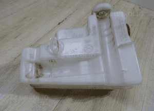 Zbiorniczek płynu do spryskiwaczy vw caddy 7T0 7t0955449a 4