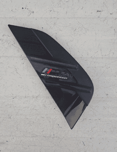 BMW M4 G82 G83 LISTWA BŁOTNIKA PRAWA 1