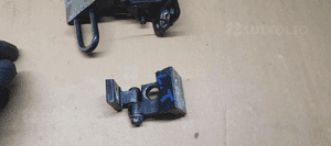Zawias lewy tył tylny górny dolny para VW Touareg 7L0833401A 2