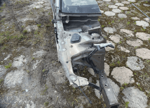 Audi A4 B8 sedan podłużnica ćwiartka fartuch prawy przód przedni LY1Q 2