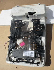 Lampka kabiny audi A4 B8 A5 8T 8T0947135B 3