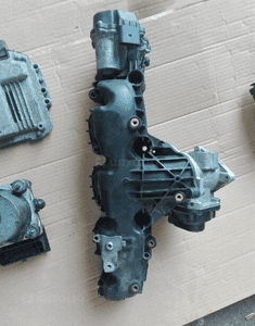 kolektor ssący exeo 2.0 tdi nastawnik 03L129086 1