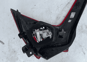 Volvo V60 lampa prawa tył tylna 31395929 6