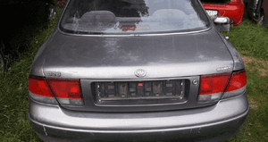 Mazda 626 GE Sedan Klapa tylna tył w kolor 1