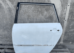 Drzwi tyl tylne lewe toyota avensis verso 2001- 1