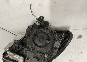 Przednia prawa lampa jaguar xe X760 GX73-13W029-DG uk 8