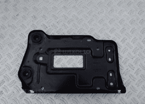 PODSTAWA AKUMULATORA MERCEDES W176 2466200018