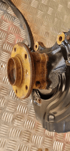 BMW X1 E84 ZWROTNICA AMORTYZATOR PRAWY PRZÓD PRZEDNI 6788700 6851336 11