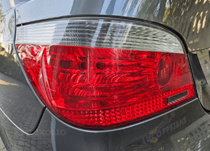 BMW E60 lampa tył tylna prawa lewa 1