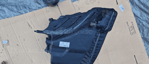 Audi A6 C7 2.0tdi obudowa filtra powietrza + przepływka kpl. 4G0133838R 2
