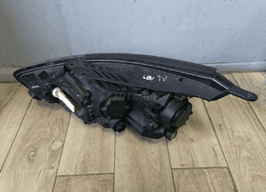 LAMPA PRAWY PRZÓD Hyundai I30 III IGŁA 3