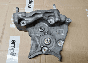 Osłona obudowa rozrządu łapa silnika Suzuki Vitara II 1.6 DDIS 15- 55255629 1