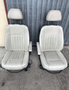 VIANO 639 fotel przedni przód fotele podłokietnik x-clusive skora LIFT 1