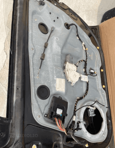 Mercedes ML GL 164 drzwi przód czarne c197 chrom zamek szyba listwa key less go klamka 11