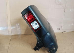 Naroznik + Lampa Prawy tyl Trafgic III Vivaro II 15- 1