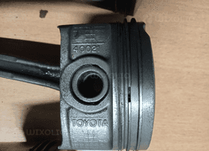 tłoki tłok yaris 2 1.0 1kr 3