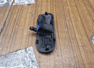 Dysza 8T0955987B 8T0955988B Spryskiwacza Spryskiwacz Szyby Podgrzewane AUDI A4 B8 A5 8T 30