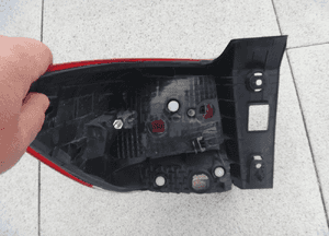 Subaru impreza xv lampa prawa tylna led 84201FL041 4