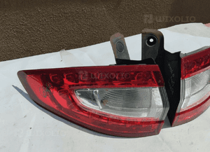Lampa prawa lewa tył tylna mondeo MK5 kombi DS73-13404-CH DS73-13405-CH 2