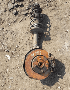 mcpherson prawy przód yaris 2 1.4 d4d