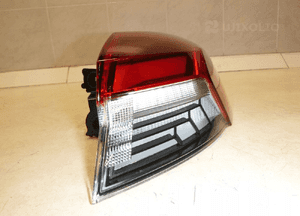 Audi Q4 e-tron lampa prawy tył tylna nowa 8
