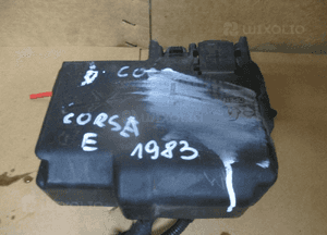 KLEMA PLUSOWA SKRZYNKA BEZPIECZNIKÓW OPEL CORSA E 2