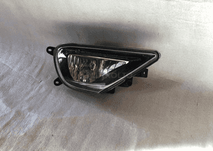 Vw touareg 7P halogen prawy 1