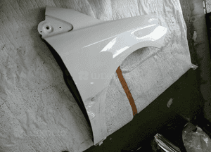 MERCEDES B 246 BŁOTNIK PRZEDNI PRAWY 2