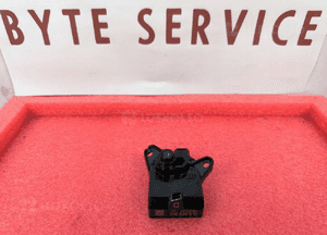 Skoda ENYAQ iV LAMPKA OŚWIETLENIE LUSTERKA PRAWEGO 5LA945302 1