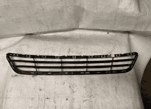 Ford mondeo MK5 kratka zderzaka 14- 2