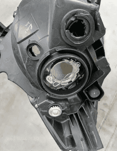 Lampa prawa prawy przód Nissan Micra K13 8
