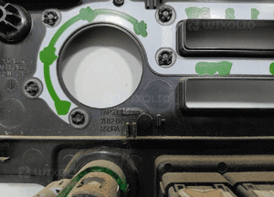 Ramka osłona deski rozdzielczej radia land rover defender 7H12-045F67 07-14 5