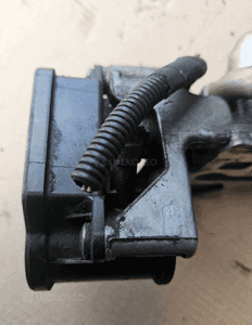 Mercedes a W169 B W245 2.0 CDI kolektor ssący klapki nastawnik klapek 4