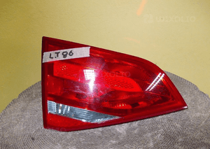 Lampa tylna klapa audi A4 08-10 sedan lewa 1
