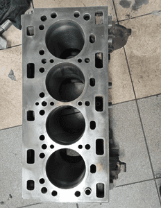 blok silnika master 2 2.5 dci 8200513042 1