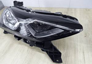 Lampa lewy przód citroen DS3 crossback 9820840880 4