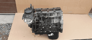 Silnik blok silnika słupek BMW 3 E46 1.8i N42B18AB 2